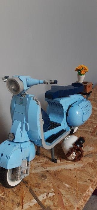 Lego Set - 10298 - Icons - Vespa 125, Nieuw