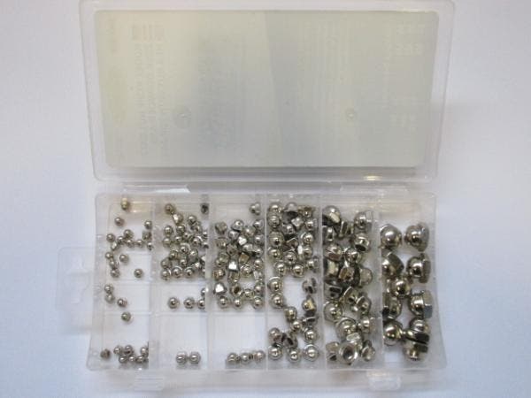 Veiling - Assortiment Dopmoeren 150-delig M3 t/m M10, Doe-het-zelf en Verbouw, IJzerwaren en Bevestigingsmiddelen