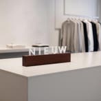 Oacklux Kana Letterhouder Notenhout 200 mm - Witte letters, Nieuw in verpakking