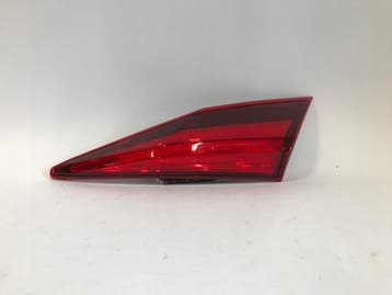 Honda Civic X 17-20 Sedan rechter binnen LED achterlicht, Verzenden, Gebruikt