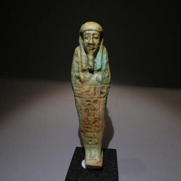 Oud-Egyptisch Shabti. 11 cm hoog. Laatste Periode, 664 - 332
