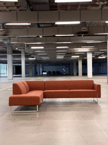 Artifort Mare Hoekank | Terracotta | NIEUWSTAAT + Garantie, 250 tot 300 cm, Ophalen of Verzenden, Zo goed als nieuw, Bank Hoekbank Bankstel Bankje Loungebank Banken Chaise Lounge 