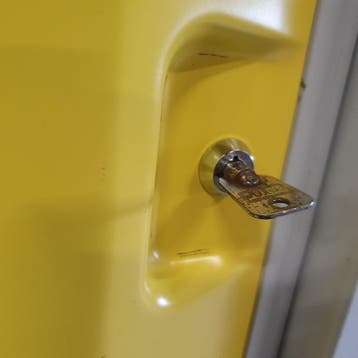 5-deurs Sonesto lockerkast - 193x37x56 cm, Huis en Inrichting, Kasten | Lockerkasten, Ophalen of Verzenden, Nieuw