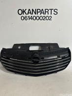 Opel Vivaro B Grille 623105615R 93450928, Ophalen, Gebruikt, Voor