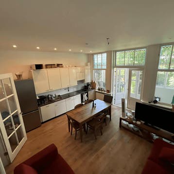 Kamer in Rotterdam gevonden voor €950,- pm, Huizen en Kamers, Kamers te huur, 20 tot 35 m², Rotterdam