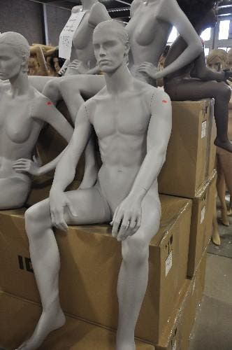 *TIP*  Nieuwe zittende herenfiguren van een exclusief A-merk, Ophalen of Verzenden