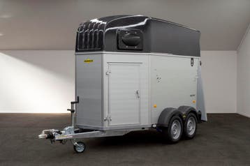 Humbaur Equitos Alu Plus 2400 + zadelkamer Paardentrailer, Ophalen, Nieuw