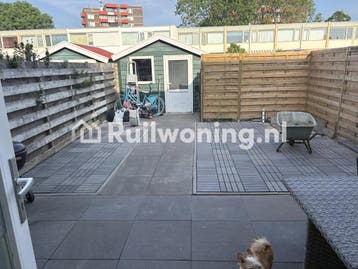 Huis in Uithoorn, 5 kamers, €1050 huur, Amsterdam