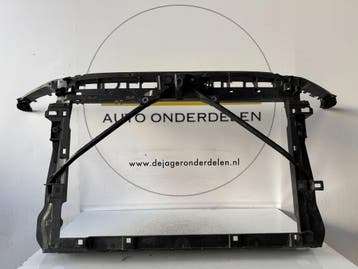 SKODA OCTAVIA 3 VOORFRONT FRONT 5E0805588, Ophalen, Gebruikt, Voor, Skoda