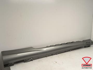 Mercedes E Coupe W207 AMG Side Skirt Rechts A2076901840, Ophalen, Gebruikt, Mercedes-Benz, Rechts