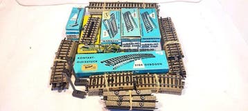 Märklin H0 - Modeltreinsporen (49) - spoorrails detaleerders, Nieuw