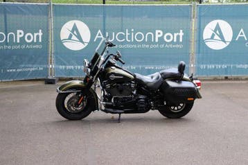 Veiling: Motor Harley-Davidson HERTAGE SOFTAIL Benzine 2018, Chopper