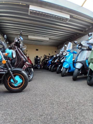RUIM AANBOD gebruikte scooters Peugeot - SYM - Vespa en meer, Maximaal 45 km/u, Ophalen of Verzenden, Zo goed als nieuw, Benzine