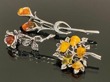 Set van 3 Baltisch amber broches – Drie artistieke