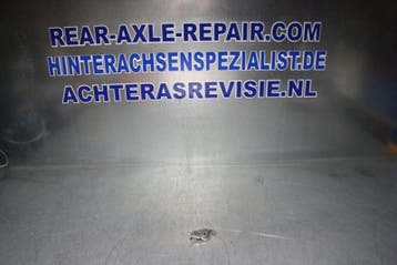 Embleem van een Opel Kadett B, aanduiding LS. (Exterieur), Auto-onderdelen, Verzenden, Nieuw, Opel