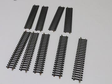 Schaal H0 Märklin 2106 rechte rails 168,9mm 9 st.  #3111, Wisselstroom, Gebruikt, Rails, Ophalen of Verzenden