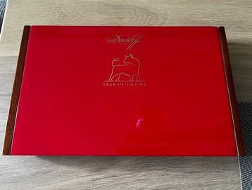 Davidoff - Sigarendoos - Year of the Ox - Hout, Emaille,, Nieuw