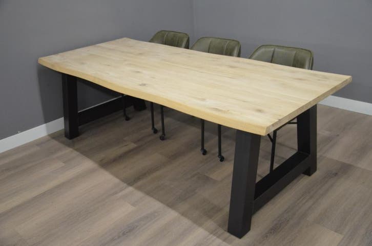 Industriële eiken boomstamtafel / tafel 220 - 240 - 260 cm, Huis en Inrichting, Tafels | Eettafels, Nieuw, Eikenhout, Metaal, Ophalen of Verzenden