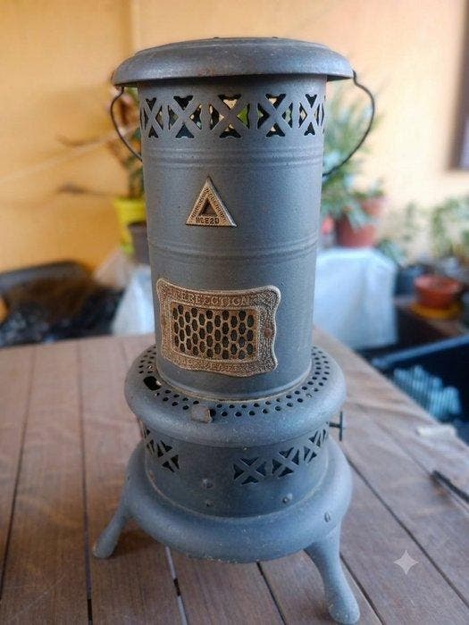 Kachel - Staal, IJzer, wrijven - Draagbare kachel van, Antiek en Kunst, Curiosa en Brocante
