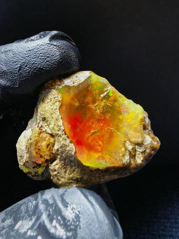 57cts Crystal Opal Specimen Ruw- 11.5 g