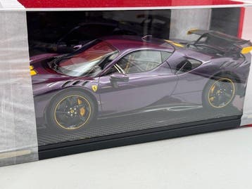 BBR 1:12 - Modelauto - Ferrari SF90XX Stradale Viola HK, Nieuw