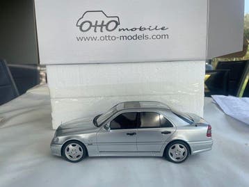Otto Mobile 1:18 - Modelauto - Mercedes-Benz C36 AMG (W202), Nieuw