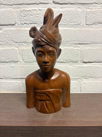 Handgesneden Balinese houten buste - 20e eeuw