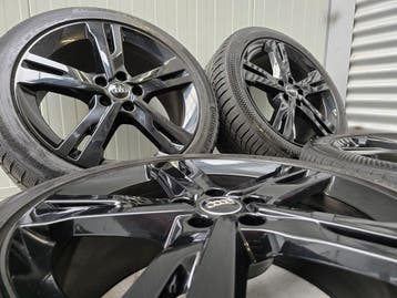 Audi A6 A7 A8 Q5 19 inch Audi Sport velgen winterbanden OEM, 19 inch, 245 mm, Banden en Velgen, Nieuw