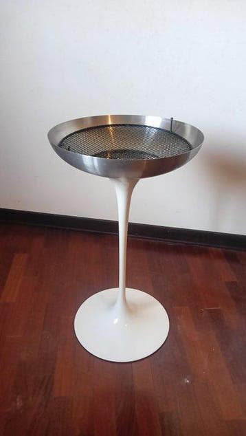 Knoll International - Eero Saarinen - Asbak - Pedestal