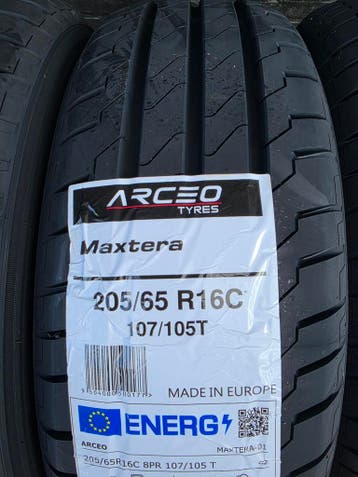 205/65r16C 107/105 Dot26 Made in Europe.  A merk banden, Ophalen, 16 inch, Nieuw, 205 mm