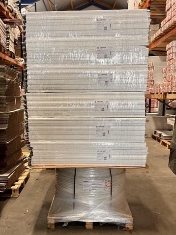 2cm tackerplaat  (60m2) + 600mtr 16mm vloerverwarmingsbuis, Doe-het-zelf en Verbouw, Ophalen of Verzenden, Nieuw