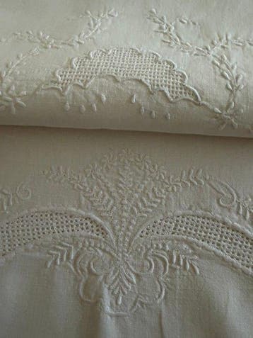 Reticello - Handdoek (3) - 107 cm - 87 cm - Handgeborduurde