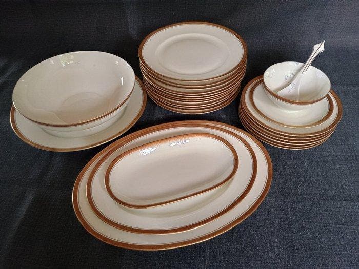 KPM Krister - Tafelservies (25) - Bordo oro - Goud,, Antiek en Kunst, Antiek | Meubels | Tafels