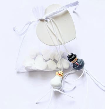 Bedankje met bruidspaar gelukspoppetjes,pepermunt en kaartje, Ophalen of Verzenden, Nieuw, Feestartikel, Geboorte of Huwelijk