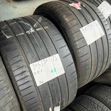 2 x Pirelli PZero 305-30-21 Zomerbanden 5mm, Gebruikt, 305 mm, Band(en), Personenwagen