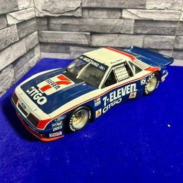 GMP 1:18 - Model raceauto - GMP 1:18 - Ford Mustang Roush, Nieuw