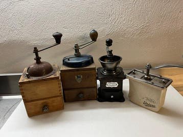Peugeot - Koffiemolen (4) - Hout, Metaal