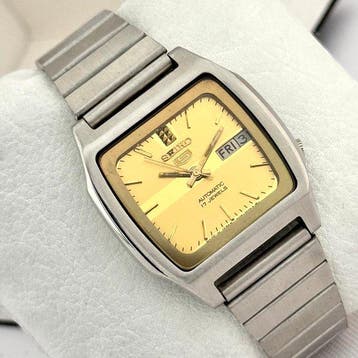 Seiko - Seiko 5 Automatic TV Case Day-Date - Zonder