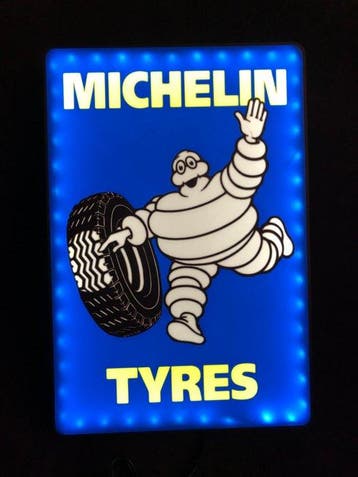 MICHELIN BANDEN - Lichtbord - MYCHELIN TYRES , verlichte