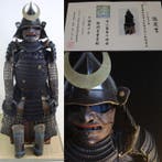 Harnas - Japan - Kiritsuke Kozane Twee platen Dou Gusoku met