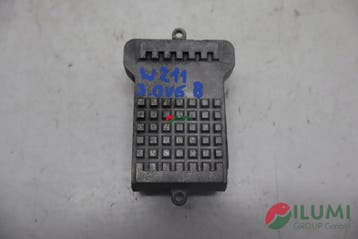 Resistor blower motor Mercedes Benz W211 3.0 V6 A2308216451, Verzenden, Gebruikt