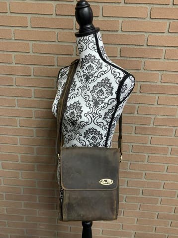 VINTAGE SCHOUDERTAS LEER/ CROSBODY BAG 100% leer, Ophalen of Verzenden, Nieuw