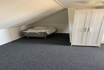 Kamer Weerdingerstraat in Emmen, Huizen en Kamers, Kamers te huur, 20 tot 35 m², Overige regio's