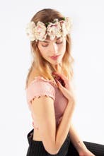 Bloemenkrans Haar Pioenrozen Lichtroze Creme Oudroze Bloemen, Ophalen of Verzenden, Nieuw, Carnaval, Accessoires