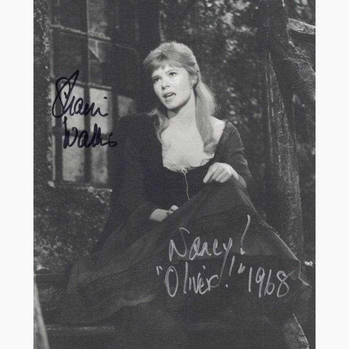 Oliver! - Signed by Shani Wallis (Nancy), Verzamelen, Film en Tv