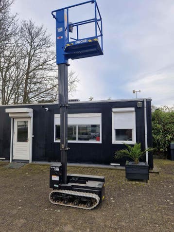 Hoogwerker op rupsen, Zakelijke goederen
