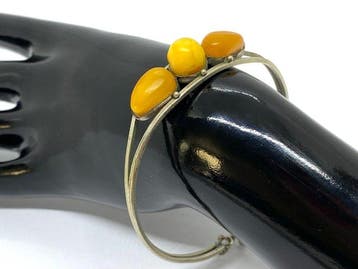 Oude vintage Baltische amber armband in bangle-stijl, kralen
