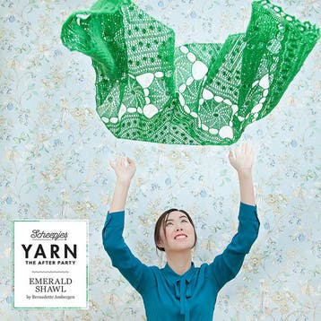 Haakpatroon Emerald Omslagdoek met spiraalcirkels van Sche, Ophalen of Verzenden, Nieuw