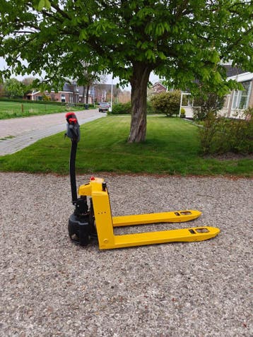 Compacte EPE151 palletwagen Hefcapaciteit 1500 kg, Verzenden, Zo goed als nieuw