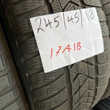 2 x Pirelli Sottozero 3 245-45-18 Winterbanden 5,5mm, 18 inch, Band(en), Personenwagen, Gebruikt